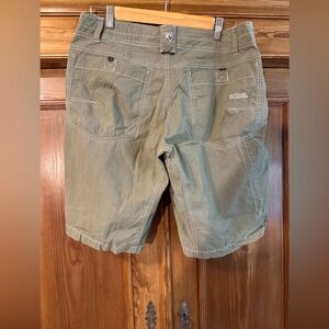 KUHL Men's Casual Tan Shorts size 34 vintage patina dye cargo shorts